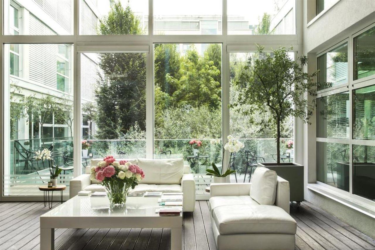 Magna Pars L'Hotel A Parfum, Small Luxury Hotels Of The World Milano Eksteriør bilde Interior of the house