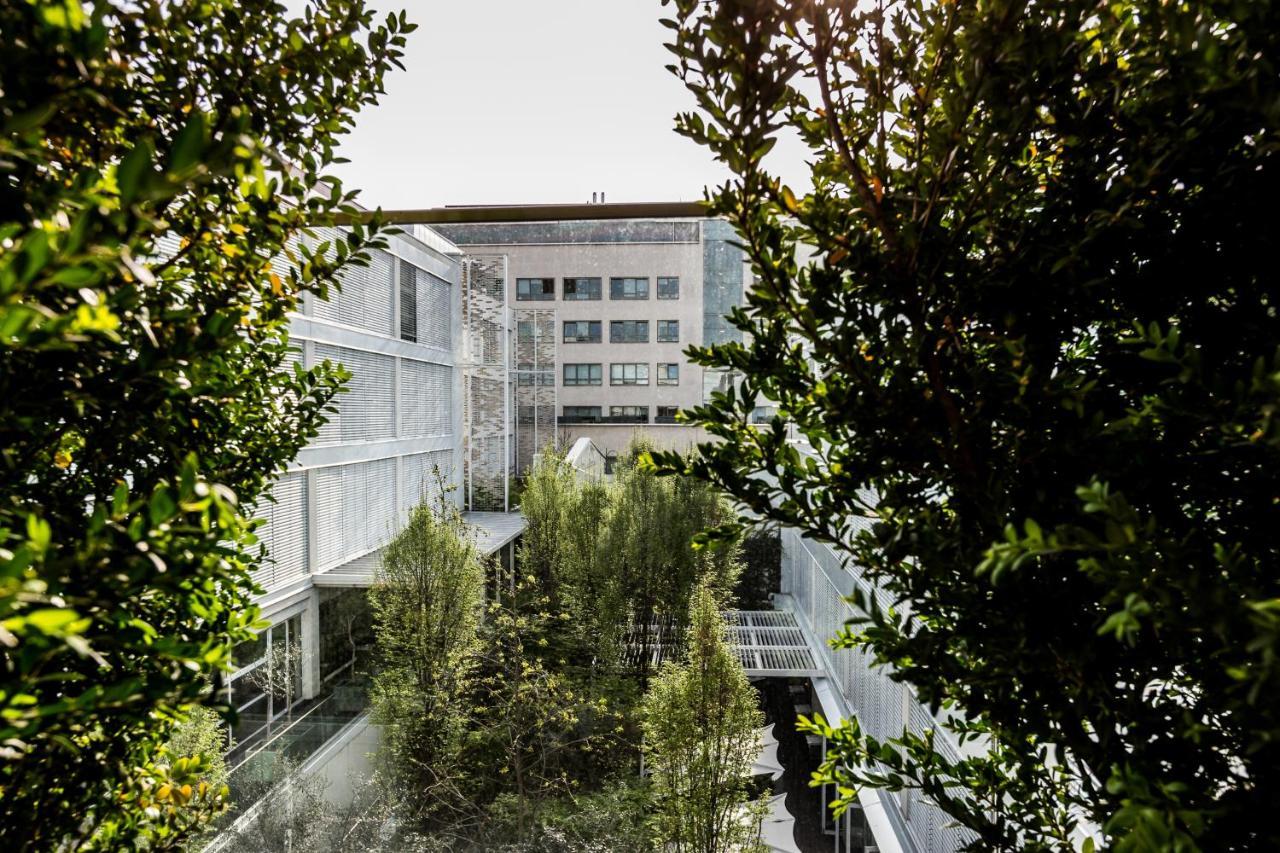 Magna Pars L'Hotel A Parfum, Small Luxury Hotels Of The World Milano Eksteriør bilde The new building of the University of Applied Sciences and Medical University of Southern Tyrol